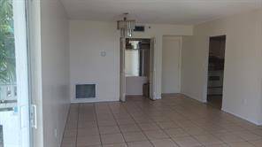 $1,995 / 2br - CHAMING  2/2  CONDOMINIO (HOLLYWOOD)64051006446850122