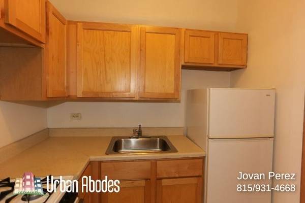 $1,395 / 400ft2 - $300 OFF 1ST MONTHS RENT! Pleasing Studio, 1 Bath in Gold Coast (Gold Coast)63898859772162123