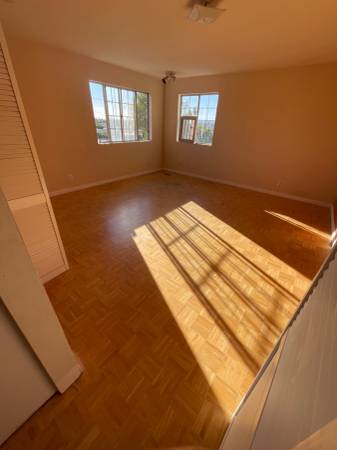 $1,450 HABITACIÓN EN ALQUILER! (casa de 3 habitaciones 2 baños)63840111815427120