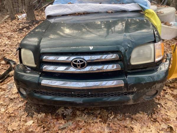 ‘04 Toyota Tundra 4wd Parting out  Drivetrain door suspension more 1