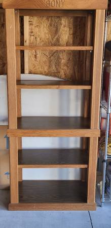 Solid Oak 1970s Sony display bookshelf/component shelf 1