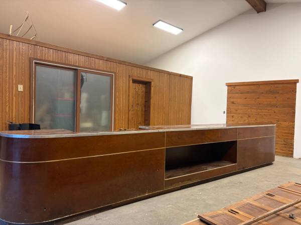 Original 1970’s Cashier’s Counter Display 1
