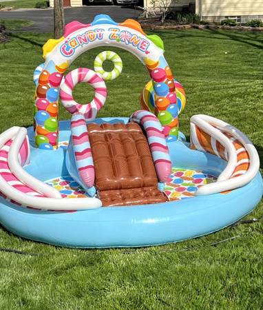 Candy Zone Inflatable Play Center 1