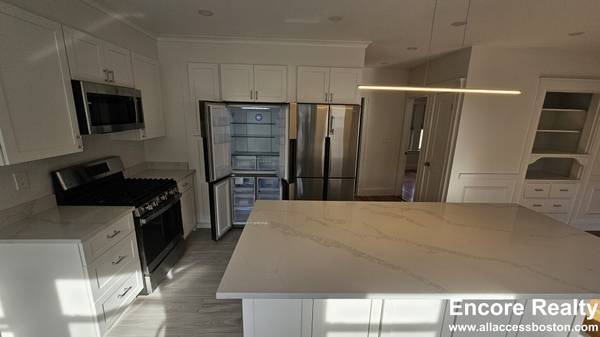 $11,200 / 6br - 2600ft2 - ESTUDIANTES BC 01/09/26! ¡INMENSO! ¡6-8 INQUILINOS! ¡2.5 BAÑOS! CLEVELAND CIR! (Brighton)63655268067841124