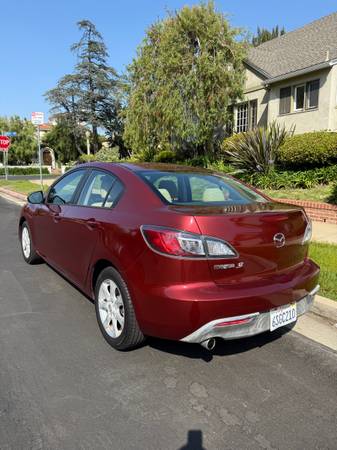 2011 Mazda3 Touring - $4,500 (Los Angeles)63624610482819124