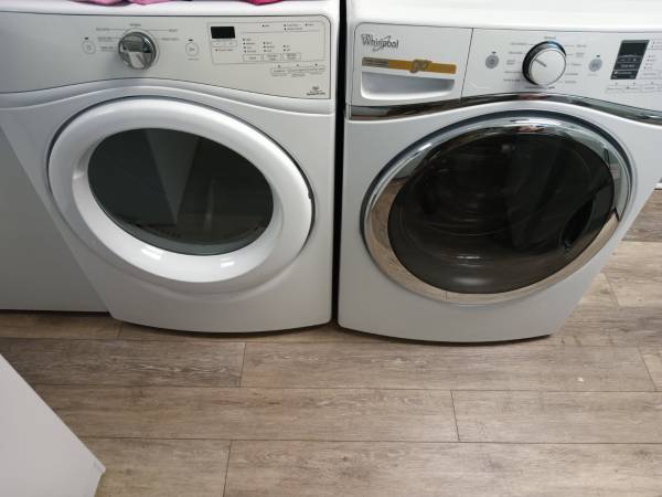 WHIRLPOOL FRONTLOADER WASHER AND DRYER SET 1
