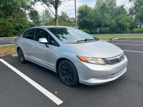 2012 Honda civic - $3,950 (Herndon)63439859352193122