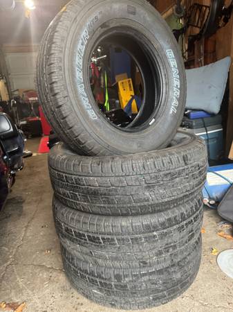 245/70R16 general grabber HTS60 like New 1