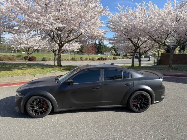 2020 dodge charger hellcat widebody - $65,000 (everett)63617332573443123