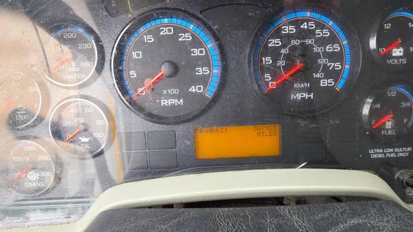 2016 International 4400 26 FT - Photo 8