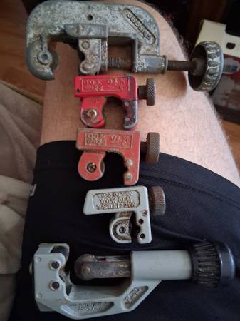 Used COPPER  pipe  cutters. 1