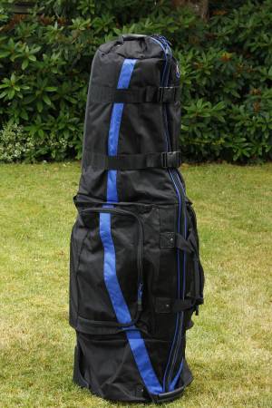 GTB GOLF TRAVEL BAG W/WHEELS - YOUR CHOICE BLACK/ BLUE OR BLACK/GREEN - $90 (BELLEVUE)63438320977921121