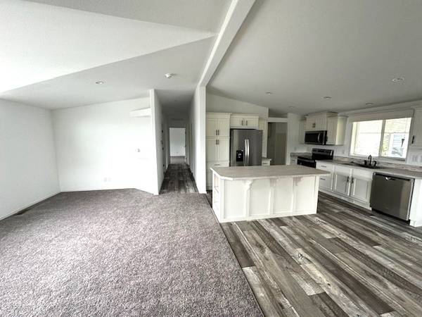 $189,000 / 2br - 1344ft2 - ¡PRECIO REDUCIDO! Sundial MHP Sp. #1G (Salem)64152176148738123
