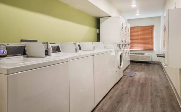 $1,120 / 1br - Month-to-Month Flexibility - No Lease, No Deposit, No Long Commitment! (1506 W Fairmont Pkwy, La Porte, TX)63924171736066124