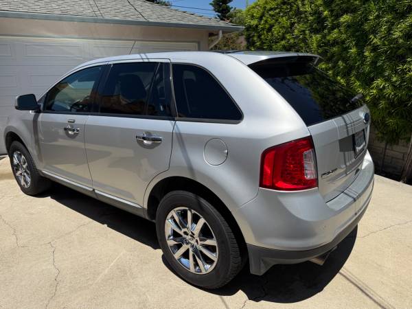 2011 Ford Edge SEL cargado - $8,999 (Monrovia)63623753969153121