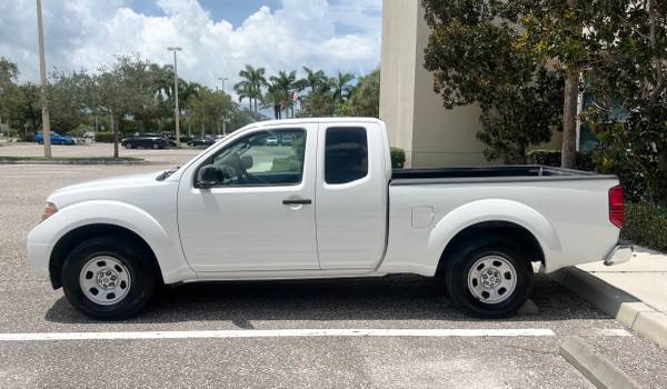 Camioneta pickup 2016 Nissan Frontier King Cab - $9.200 (Largo)63443453427969121