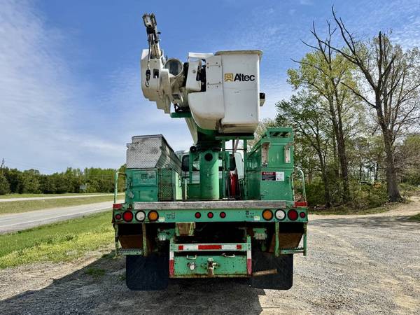 2007 International 7300 4X4 Altec 50ft Bucket truck - $19,999 (Burkeville)63613526434307124