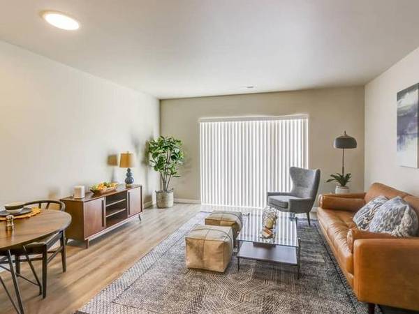 $1,825 / 3br - 1317ft2 - Inviting Townhomes with Top-End Furnishings - Don't Miss Out! (Twin Falls)63665009024641120
