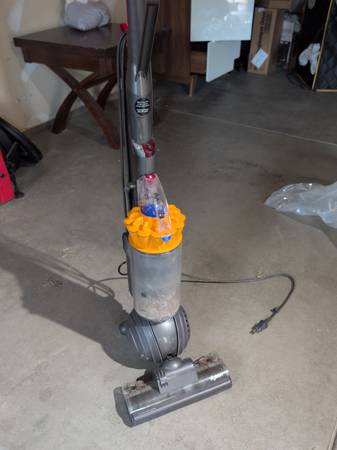 Dyson vacuum 1