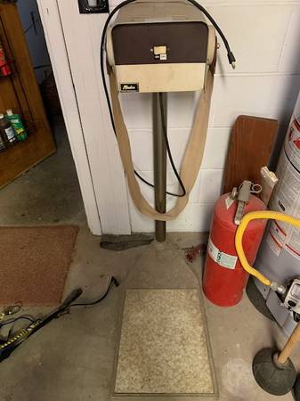 Nadco BR-210 Exercise Machine with Belt - WORKS! 1