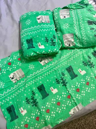 Minecraft sheets—flannel, 1