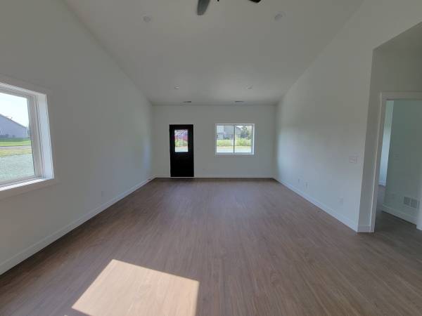 $2,250 / 3br - 1500ft2 - Brand New 3 Bdrm, 2 Bath Twinhome, Insulated Attached Garage - 1232 W (1232 Wisteria Lane, New Richmond, WI)63990230074627123