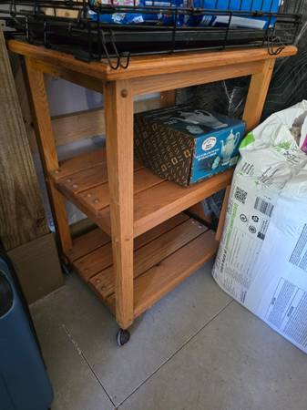 Rollable oak microwave stand 1