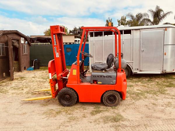 Forklift 1