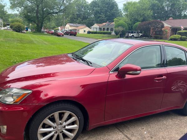 Lexus IS250 año 2010 - $8,800 (Lanham, MD)63616633473795124