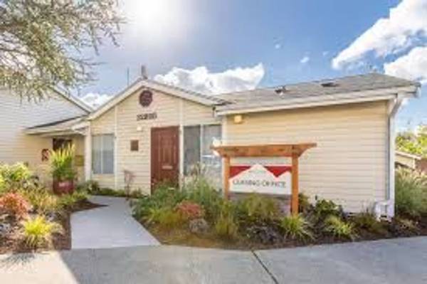 $1,595 / 1br - 680ft2 - Seattle's finest! 1 bed, 1 bath in a can't-miss location. (Seattle - Bryn Mawr-Skyway)63688586405505120