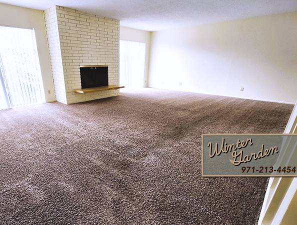 A MONTH FREE | 1 Bed with Extra Storage - Walk to Saturday Market 1