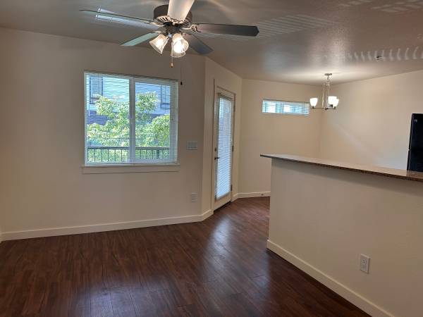 $1,395 / 1br - 687ft2 - 📦🏃 Move In Ready TODAY! | 1x1 | Six Weeks FREE! ⭐💸 (Tigard/Metzger)63831396370945122