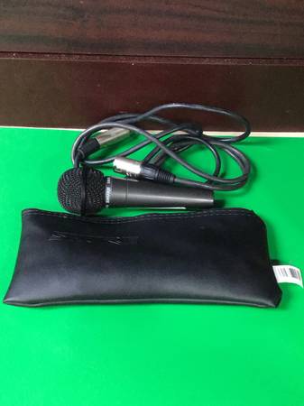 Shure microphone 1