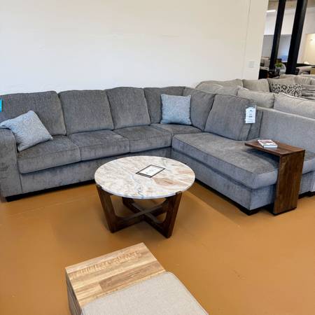 NEW - Large 2pc Sectional Couch w/Bumper Chaise 1