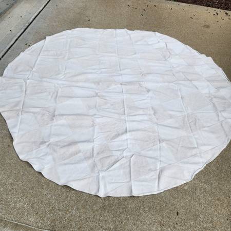 64 inch diameter Circular Table Cloth. 1