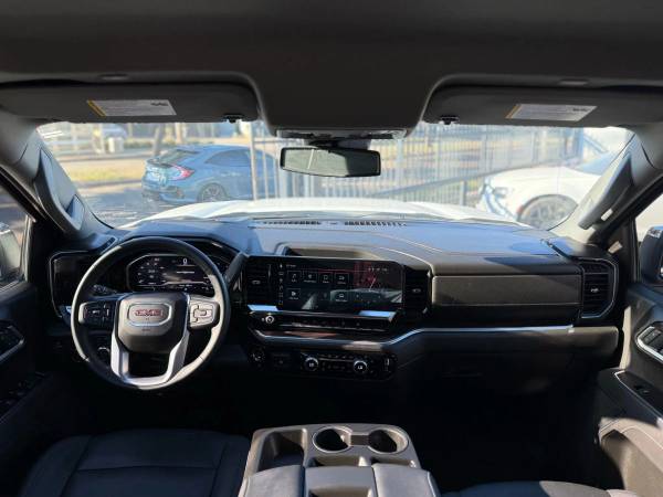 2025 GMC Sierra 1500 Crew - Photo 14