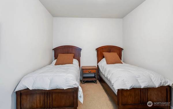 $2,000 / 2br - 1021ft2 - Crescent Bar Condo for Rent (Crescent Bar)63845967910659123