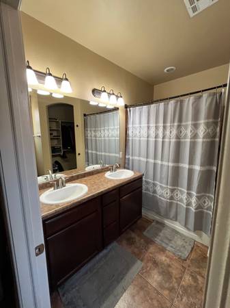 $600 / 3br - $600 Room in Metro Verde Home - Primary Room Available (Las Cruces)63948355590019123