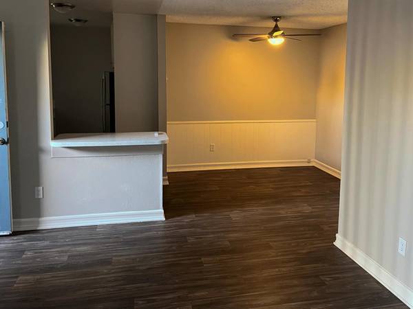 $2,050 / 1br - Easy I-8 Access, By Harry Griffen Park - 1 Bed Apt + New Updates (Peach Avenue / El Cajon)63998453617667122
