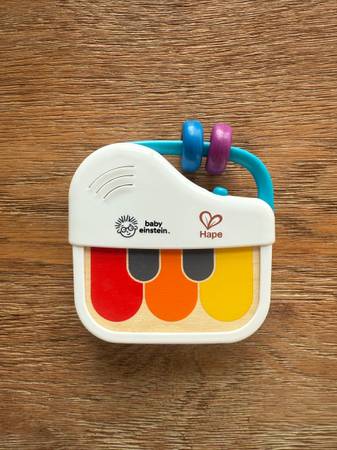 Baby Einstein Magic touch mini piano 1
