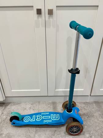 MICRO MINI SCOOTER 1