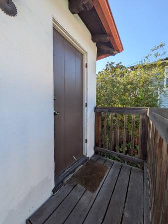 $1,900 / 1br - 400ft2 - Quite Bright Furnished Spacious Studio in West Menlo Park (menlo park)63908866044930121
