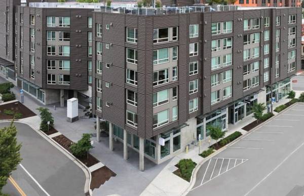 $2,210 / 1br - 696ft2 - Wood Plank Floors, Stainless Steel Appliances, Stainless Appliances (Capitol Hill)63808008242305124