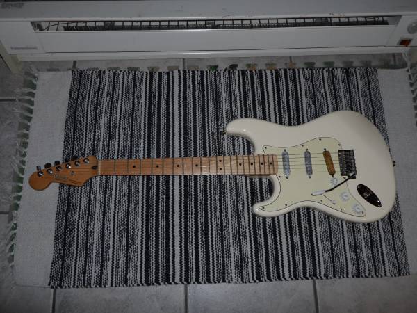 2007 Fender Lefty Stratocaster 1