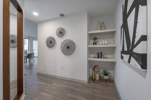 $3,075 / 2br - 1314ft2 - !!! Prime Retail Comfort Twist Luxurious 2bdrm 2ba (221 SW 12th St #1817, Miami, FL 33130)63825136700291120