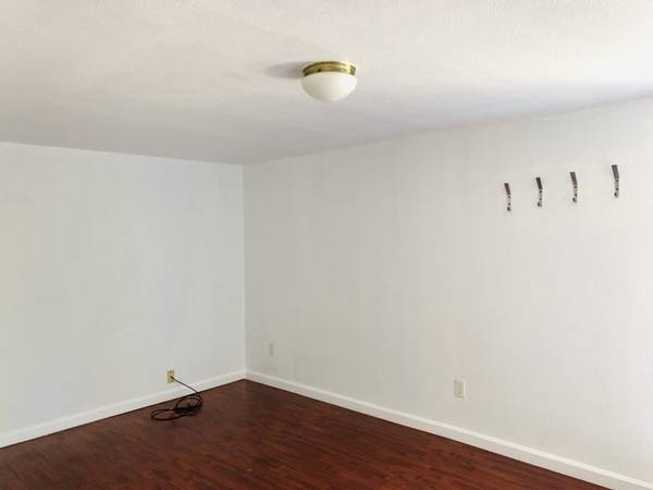 $2,230 / 2br - 2br/1ba apartment utilities included - North Berkeley - $2230 (berkeley)64000588942339122