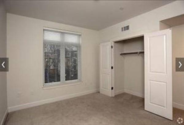 $4,500 / 2br - North Cambridge 2 Bed/2 Bath Condo | Cameron Ave (North Cambridge)63817612515841122