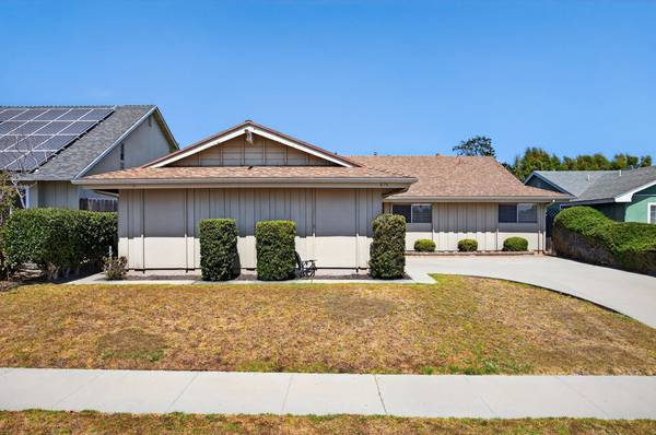 $869,900 / 4br - 1787ft2 - Single Story 4 + 3 plus Bonus Room or ADU Separate Entrance (Ventura)63736240316033120