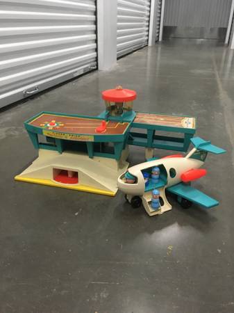 Fisher Price Play Family Airport set 1