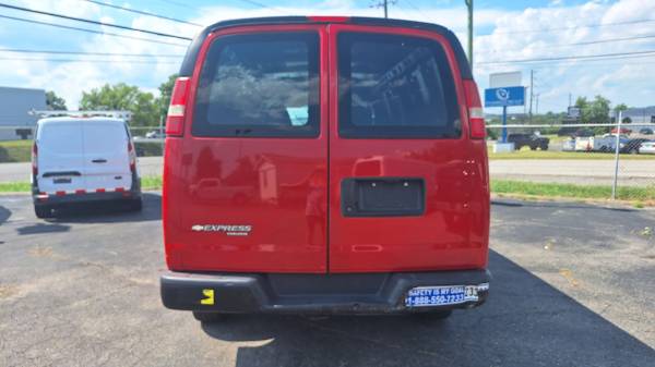 2014 CHEVY EXPRESS 2500 - $10,900 (Madison)63470433872387123